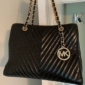 Quilted leather Michael Kors handbag, EUC w/ gold